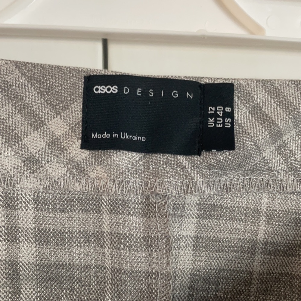 Pleated plaid mini skirt - Picture 3 of 3